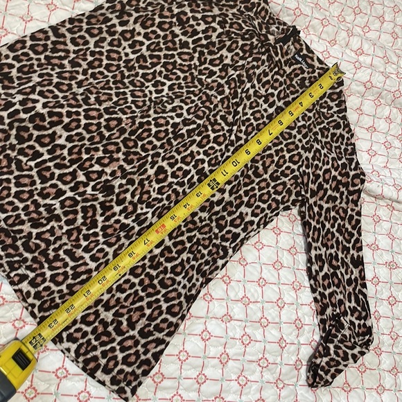 Karl Lagerfeld leopard print blouse with front Beau - Picture 9 of 9